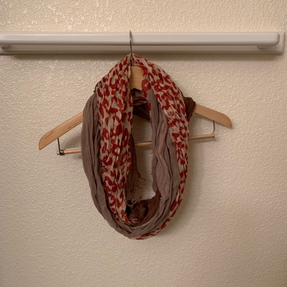 ❣️ Scarves BOGO 50% off! ❣️